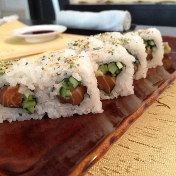 รูปภาพถ่ายที่ Tokyo Japanese Restaurant โดย Soniaa M. เมื่อ 9/28/2013