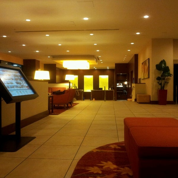 Foto tomada en Ottawa Marriott Hotel  por Saad S. el 2/23/2013