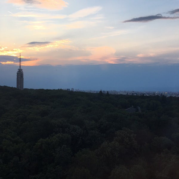 6/25/2018 tarihinde Katya R.ziyaretçi tarafından Парк-хотел Москва (Park-hotel Moskva)'de çekilen fotoğraf
