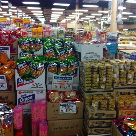 Photo taken at Greenland Supermarket by Lucky C. on 11/23/2012