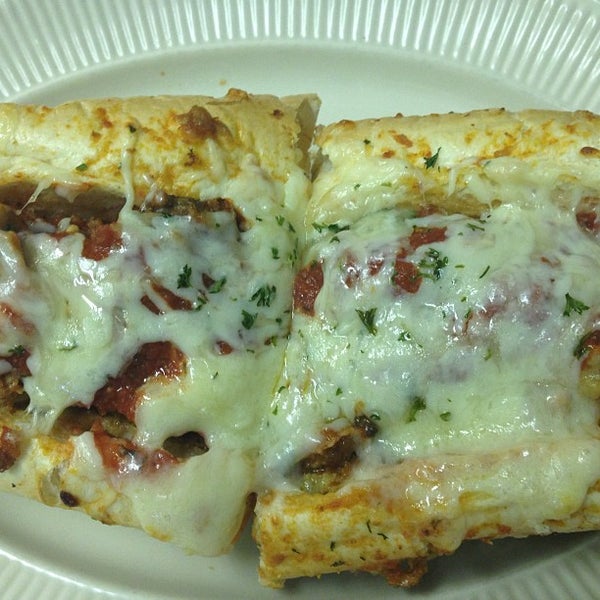 Das Foto wurde bei Jigsy&#39;s Old Forge Pizza von Jigsy&#39;s Old Forge Pizza B. am 10/21/2013 aufgenommen