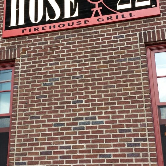 Foto diambil di Hose 22 Firehouse Grill oleh Anthony P. pada 6/28/2014