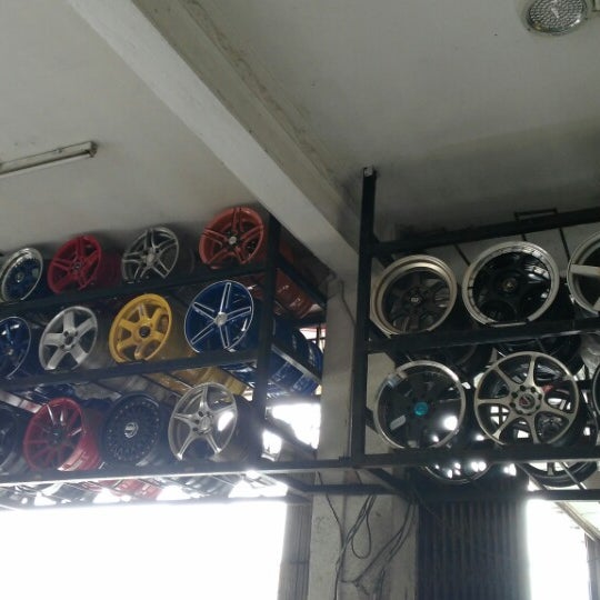 Jam Tyre & Battery Service Automotive Repair Shop