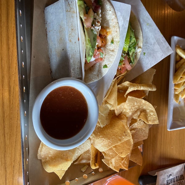 Photo taken at Chili&#39;s Grill &amp; Bar by Alexander N. on 10/23/2019