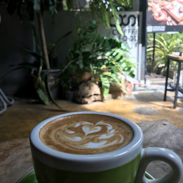 Foto tomada en Overstand Coffee &amp; Breakfast  por Max B. el 11/29/2017