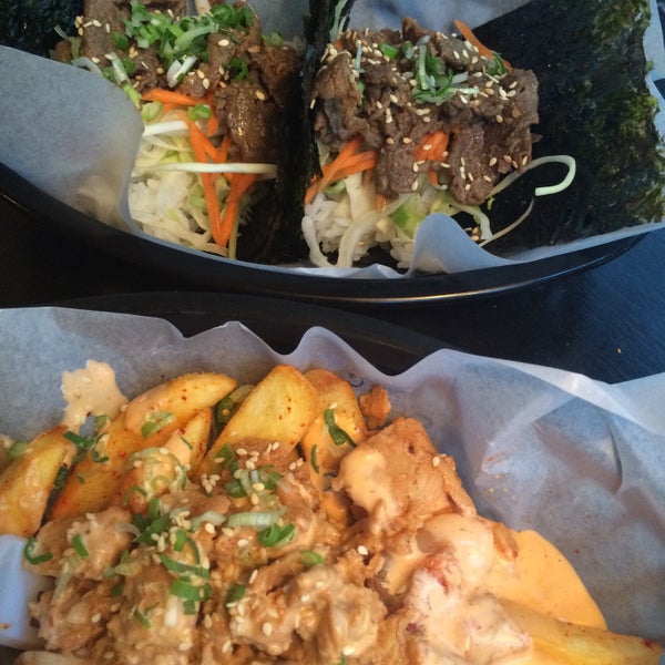 A kingdom for those Kimchi-Fries! Also order some epic Nori Tacos. Please.