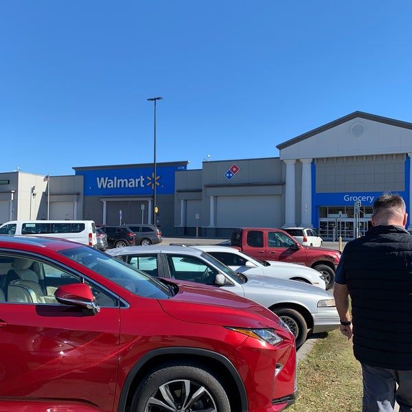 Walmart Supercenter 2578 Douglas Ave