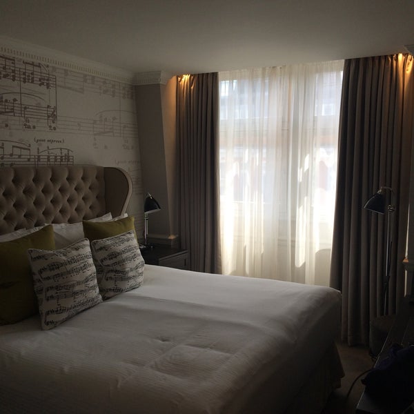 5/17/2015에 Liz D.님이 The Ampersand Hotel에서 찍은 사진