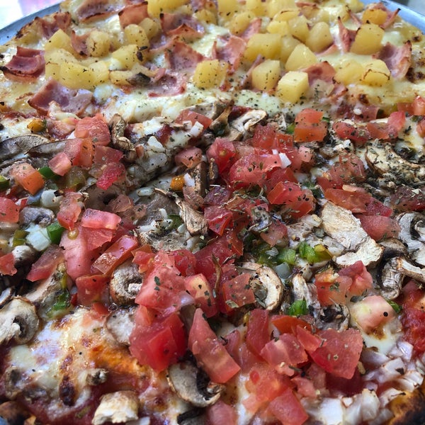 Pizzas Piccolo Pizzería en Envigado