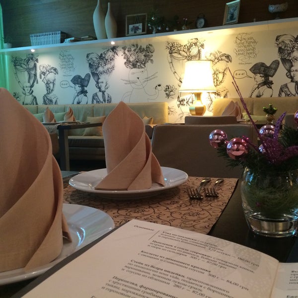12/19/2014にStasya L.がPyjama restaurant &amp; loungeで撮った写真