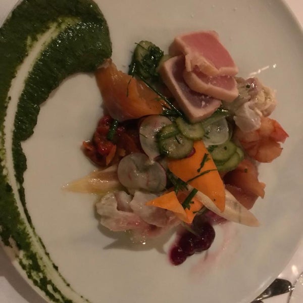Das Foto wurde bei Restaurant de l&#39;ITHQ von L. Q. am 9/23/2018 aufgenommen