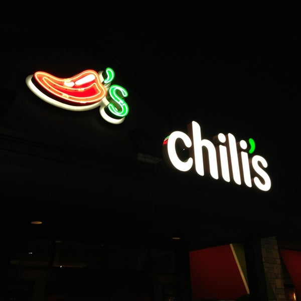 Photo taken at Chili&#39;s Grill &amp; Bar by Jordan G. on 1/9/2013