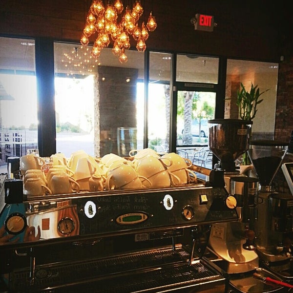 Photo taken at Serenade Coffee Bar &amp; Desserts by Jihye S. on 10/22/2013