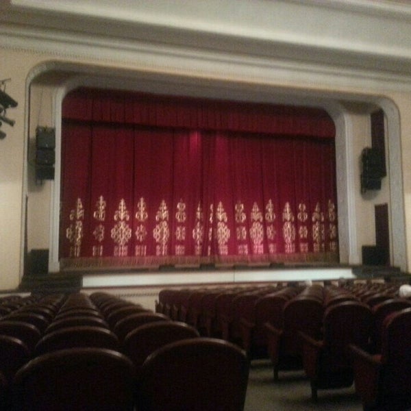 карагандинский театр музыкальной комедии. музыкальный театр караганды. русский драматический театр имени к.