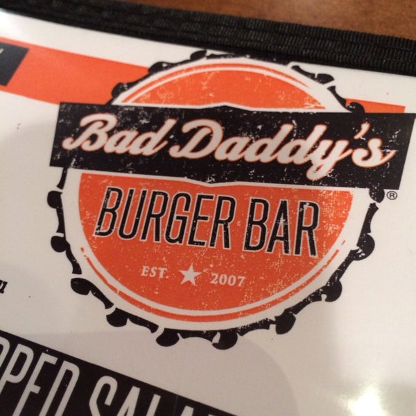 Foto tirada no(a) Bad Daddy&#39;s Burger Bar por Frank D. em 10/18/2013