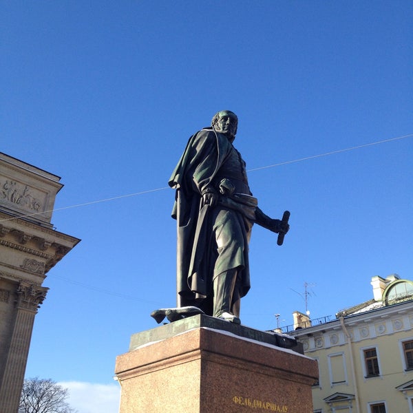 Памятник барклаю де толли в санкт петербурге