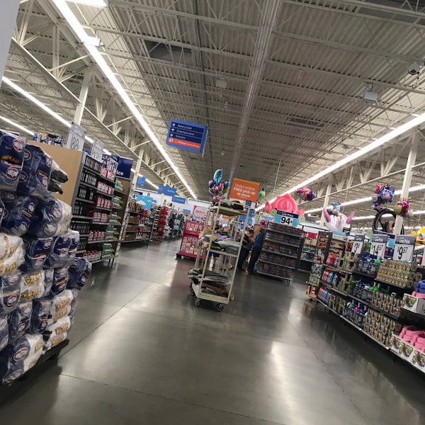 Walmart Supercenter Haslet'te Hipermarket