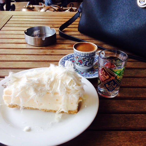 Photo taken at Şazeli Cafe &amp; Nargile by Yasemin P. on 5/6/2015