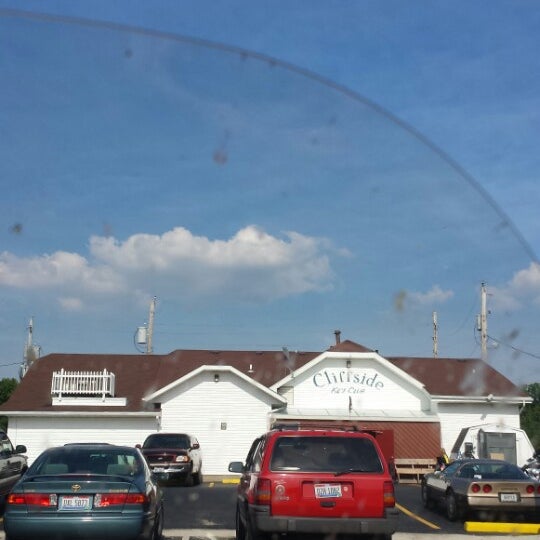 Cliffside Key Club Dive Bar in Firestone Park