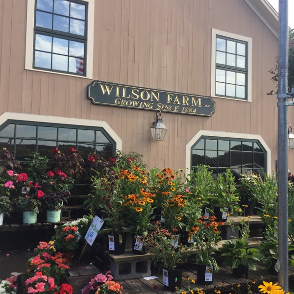 Foto tirada no(a) Wilson Farm por Brad S. em 8/26/2018