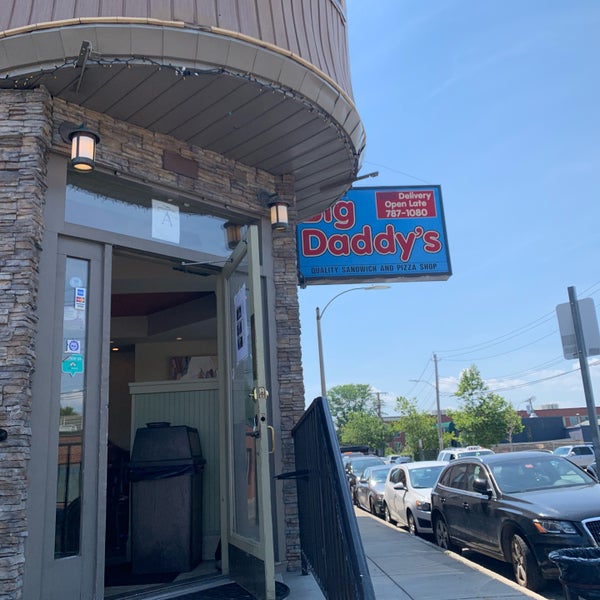 รูปภาพถ่ายที่ Big Daddy&#39;s Pizza &amp; Sub Shop โดย Brad S. เมื่อ 7/5/2019