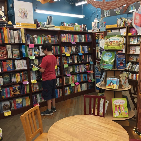 Photo taken at Brookline Booksmith by Brad S. on 7/20/2017