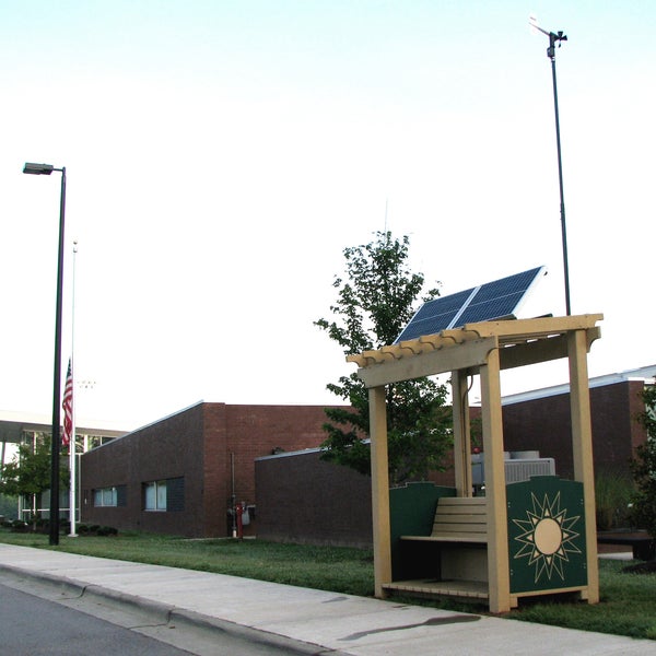 Sit, relax & learn about air quality at our solar-powered Village Green park bench! In partnership with Durham County, we’re exploring local air pollution & sharing the data! Check in for science!