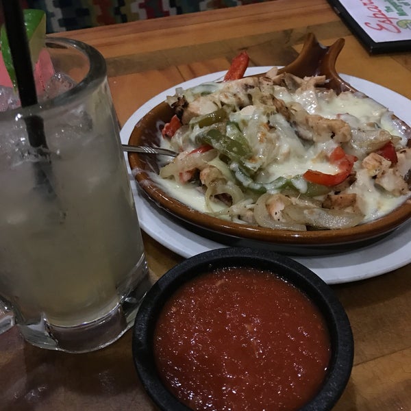 1/14/2017 tarihinde Andrew S.ziyaretçi tarafından Esparza&#39;s Restaurante Mexicano'de çekilen fotoğraf