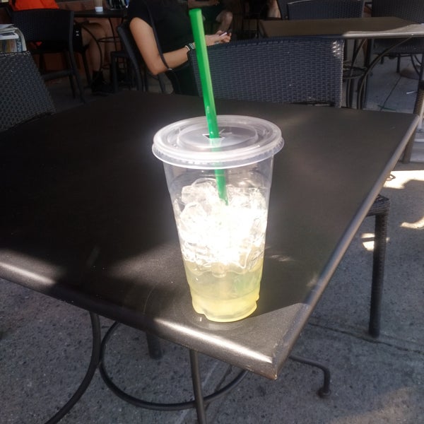 Starbucks Coffee Shop in Chilliwack Proper Village West