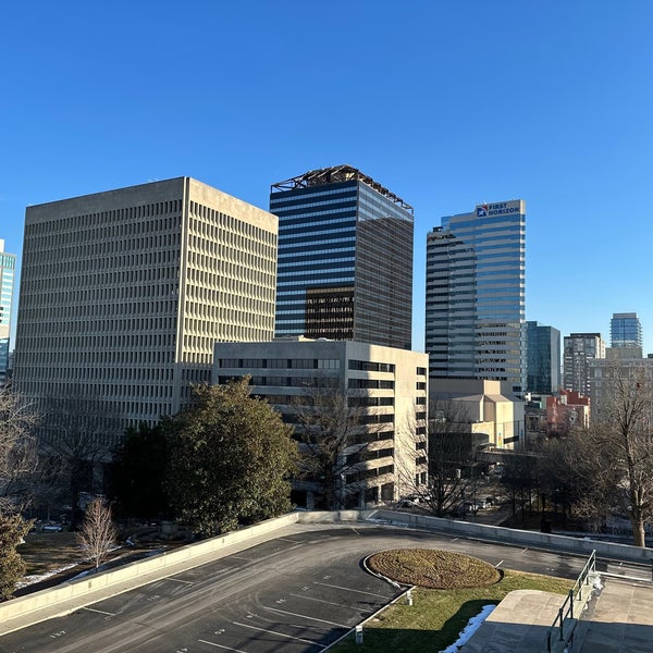 รูปภาพถ่ายที่ Tennessee State Capitol โดย Ross S. เมื่อ 12/27/2022