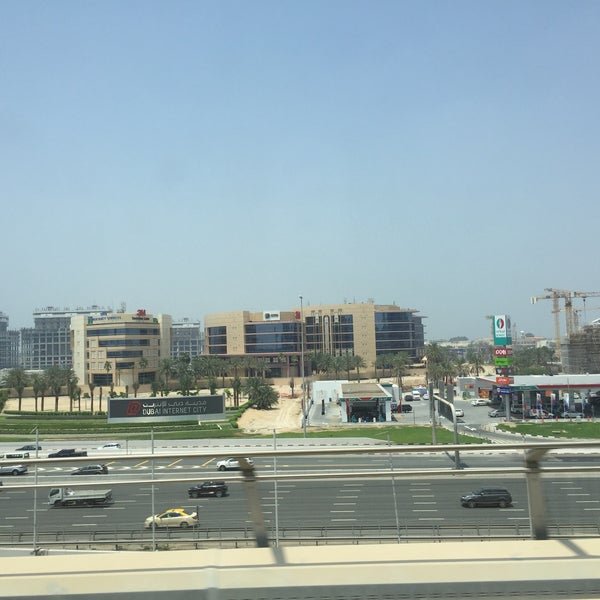 4/18/2017 tarihinde Ross S.ziyaretçi tarafından Dubai Internet City'de çekilen fotoğraf