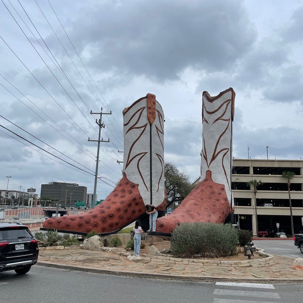 World's Largest Cowboy Boots, San Antonio, Texas