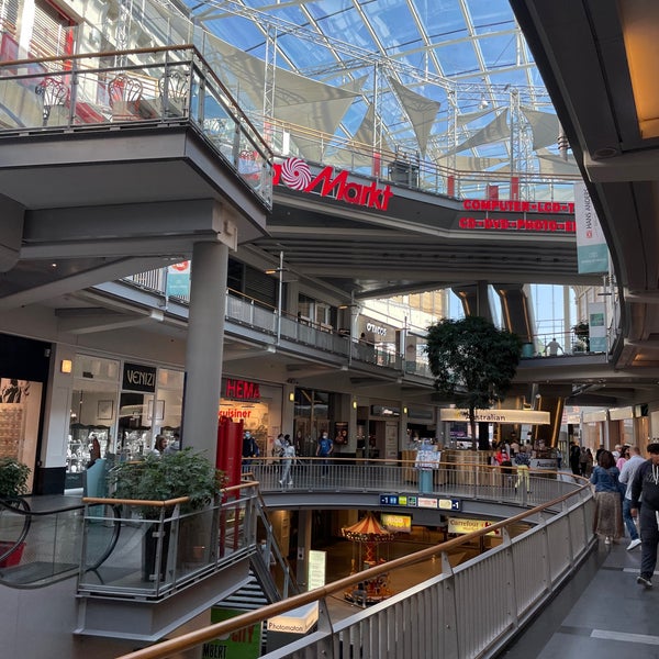 Galeries SaintLambert Centre 11 tips