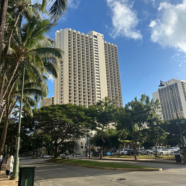 Foto tirada no(a) Waikiki Beach Marriott Resort &amp; Spa por Ross S. em 2/4/2024