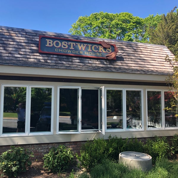 Photo taken at Bostwick&#39;s Chowder House by Ross S. on 5/24/2019