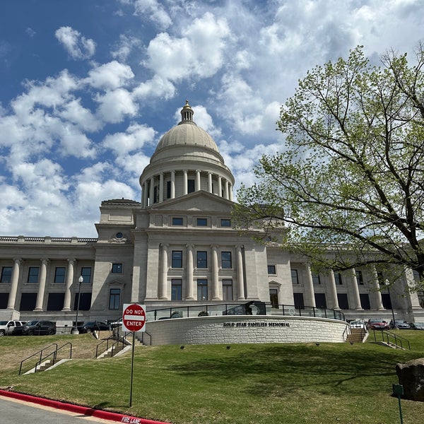 Foto tomada en Arkansas State Capitol  por Ross S. el 4/21/2023