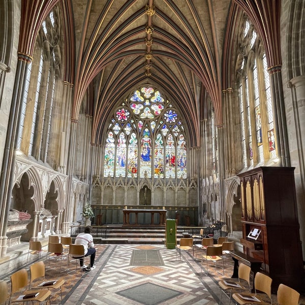 Foto tirada no(a) Exeter Cathedral por Ross S. em 7/7/2022