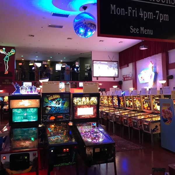 Foto tirada no(a) Silverball Retro Arcade | Delray Beach, FL por Jeremy O. em 5/2/2017
