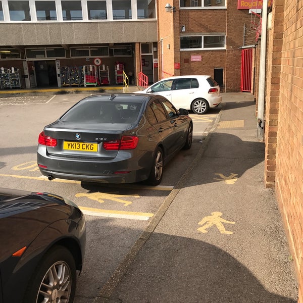 Royal mail delivery Office Plaistow High Street