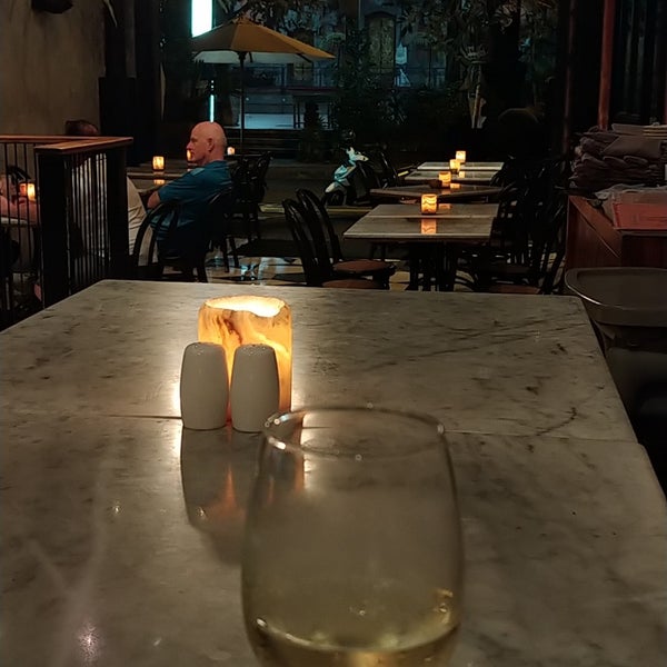1/23/2019 tarihinde Anastasia K.ziyaretçi tarafından Arang Sate Bar'de çekilen fotoğraf