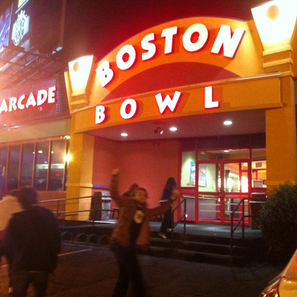 Photo taken at Boston Bowl - Dorchester by Angelo M. on 8/30/2013