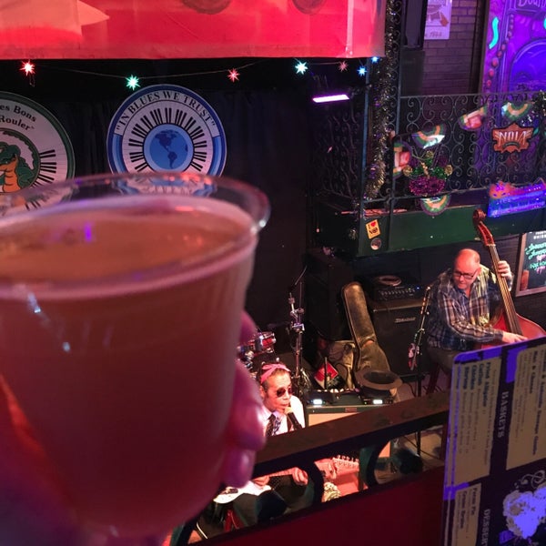 12/1/2018 tarihinde Dustin W.ziyaretçi tarafından Bourbon Street Blues and Boogie Bar'de çekilen fotoğraf