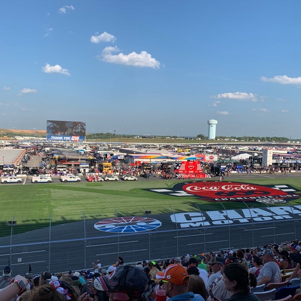 Foto tirada no(a) Charlotte Motor Speedway por Jordan F. em 5/26/2019