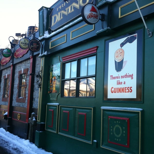 Foto diambil di O&#39;Connor&#39;s Restaurant &amp; Bar oleh Charise V. pada 12/29/2012