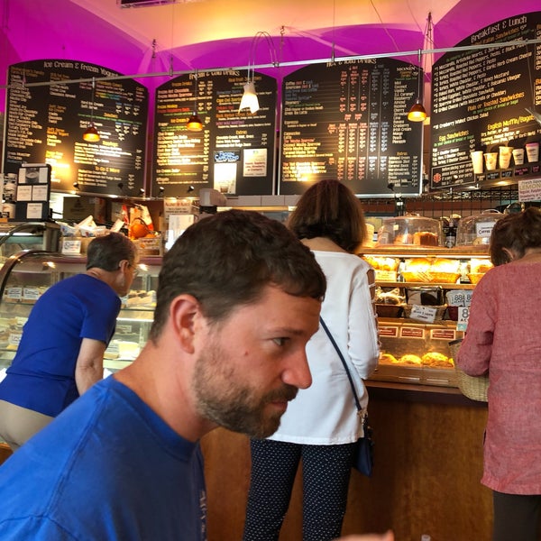 Photo taken at Hot Chocolate Sparrow by Charise V. on 9/4/2019