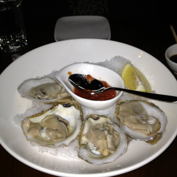 Foto diambil di HaChi Restaurant &amp; Lounge oleh Jen O. pada 1/6/2013