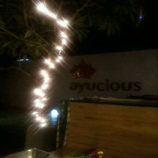 12/31/2012にJuliandi F.がAyucious Resto and Loungeで撮った写真