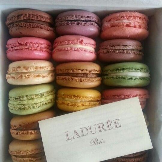 Ванильные эклеры Laduree