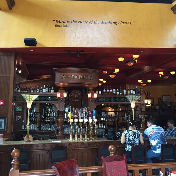 11/9/2016 tarihinde François G.ziyaretçi tarafından The Pub Tampa Bay'de çekilen fotoğraf