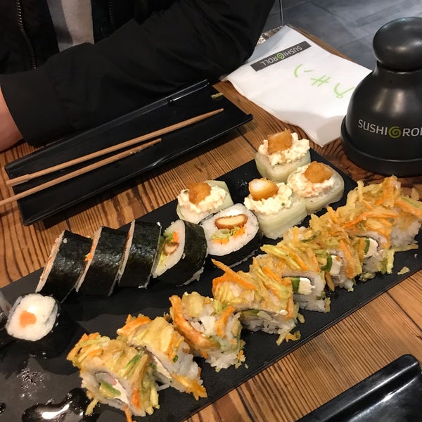 sushi roll sushi nights